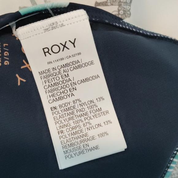 Roxy bikini top only large great condition!LARGE - Picture 3 of 7
